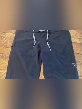Men’s Volcom Black Boardshorts with Gray Drawstring (Size S)